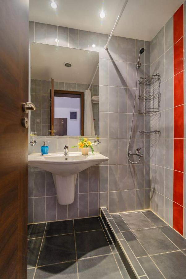 Spacious Studio With Balcony & Pool By The Marina Balchik Exterior foto