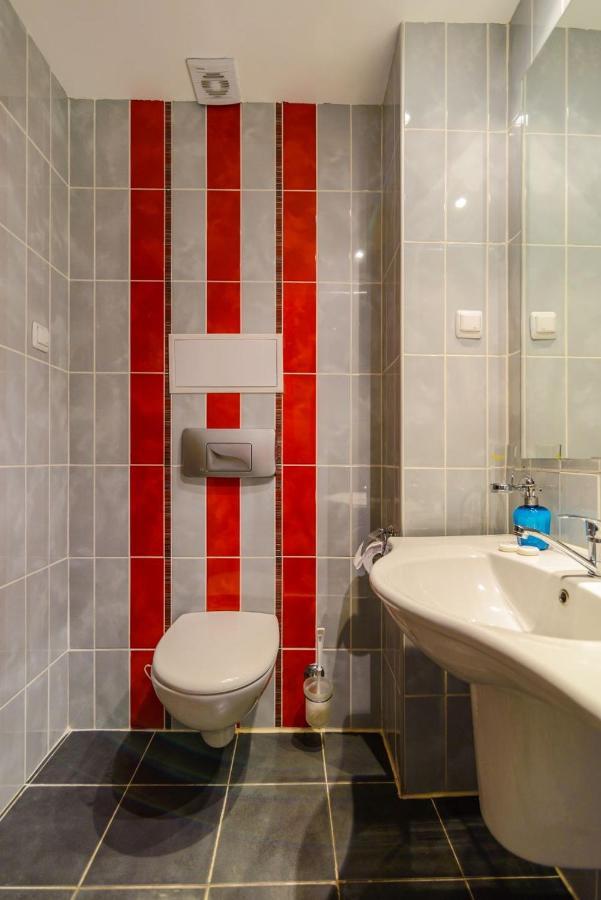 Spacious Studio With Balcony & Pool By The Marina Balchik Exterior foto
